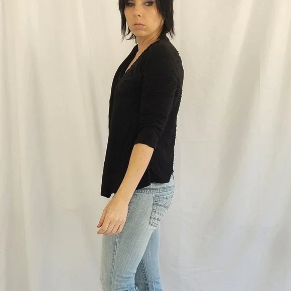 Tribal Black Textured Top - Picture 2 of 6